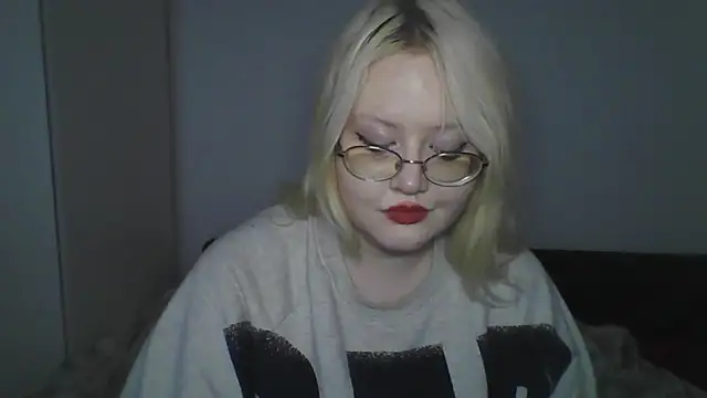 Elayne Sweet online show from May 16, 10:36 am