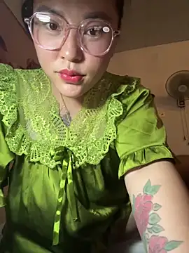 Lina-Naughty online show from May 2, 5:44 am