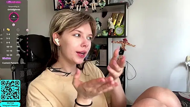 MadalynNosel online show from May 2, 7:22 am