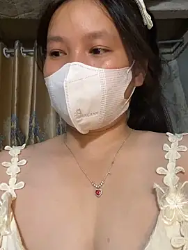Mely2005 online show from June 19, 2:42 pm