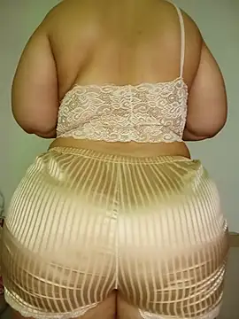 Sexy yassimna online show from June 12, 3:31 pm