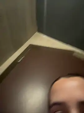 MiaKittyx0 online show from May 15, 11:51 pm