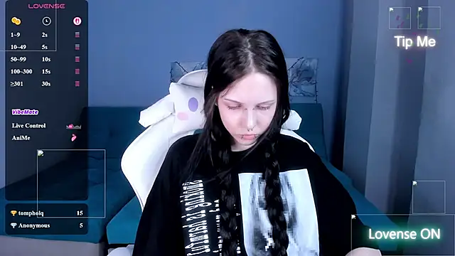 SugarBunny18 online show from June 22, 6:32 am