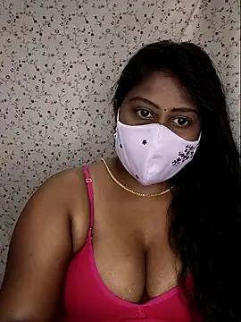 Romantic Woman online show from May 13, 6:24 pm