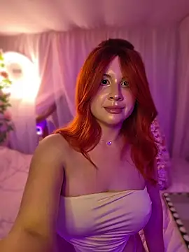 ItsAuroraBorealis online show from July 18, 4:27 am