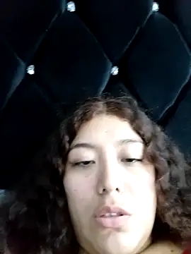 BlancaNievesxxo online show from April 23, 1:46 am