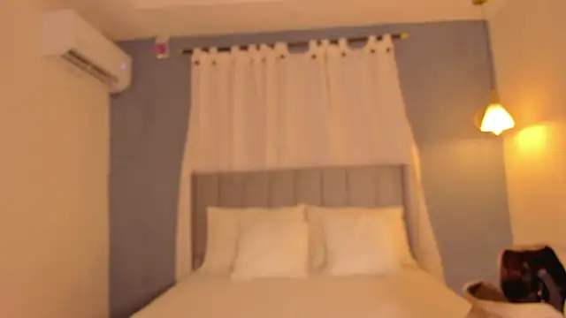 sweetkimmie  online show from April 22, 11:18 am