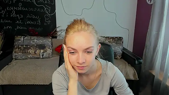 SonnySofia online show from April 23, 5:37 am