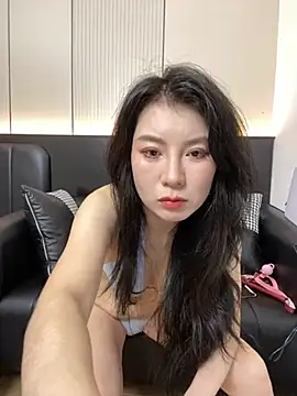 HY-QIAN online show from June 18, 12:21 pm