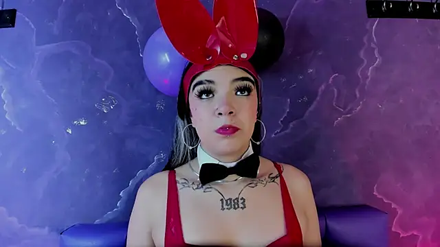 MeivissDemoni online show from April 7, 7:16 pm