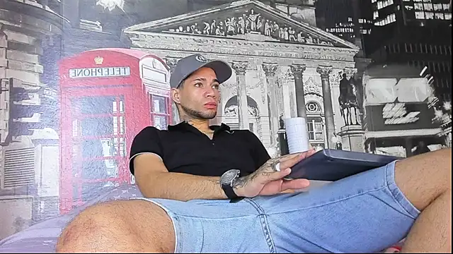 Daniel huge22 online show from April 10, 1:39 pm