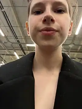 michelle lovique online show from May 7, 8:51 am