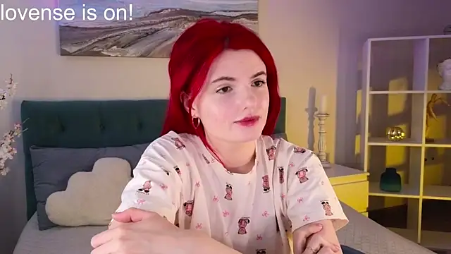 kittylunaa online show from April 30, 3:01 am