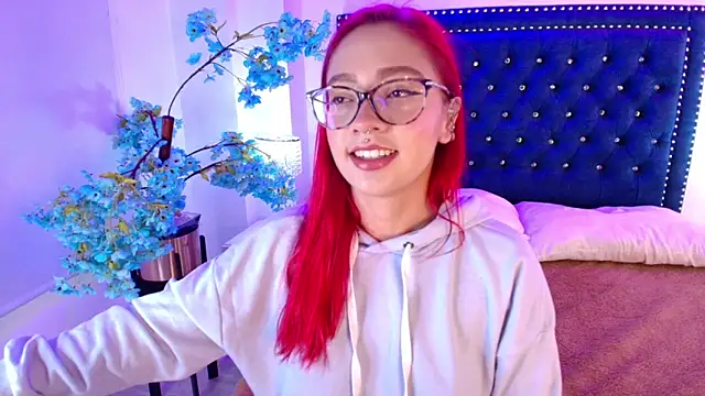 Amelie adams online show from May 11, 11:23 am