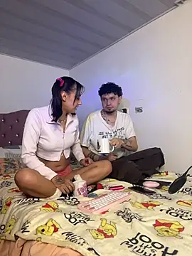 hotlatinocouple   online show from April 27, 7:38 am