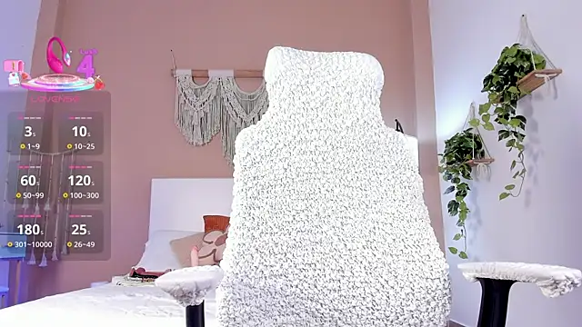 Mia monrroe1 online show from July 19, 4:04 am