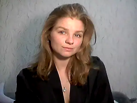 ElizaCrowe online show from April 21, 5:20 pm