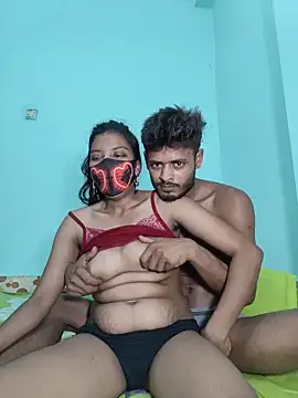 Hot-Couple4 online show from May 22, 8:29 pm