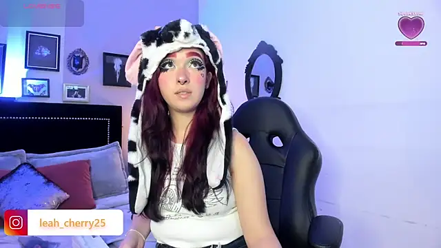 Leah cherry online show from May 22, 9:46 pm