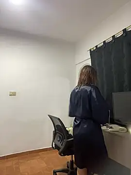 YamelBloom online show from May 31, 8:54 pm