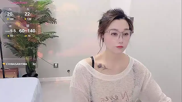 Yunxi- online show from May 30, 1:42 pm