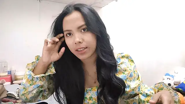 LiliyanaS online show from April 11, 6:19 am