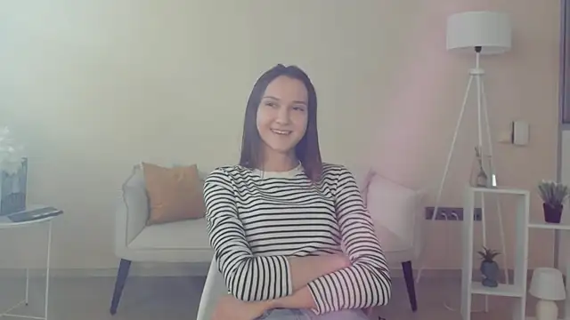 MellieLaliberte online show from April 15, 1:55 pm