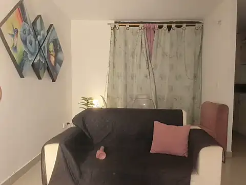 Michellblue online show from July 4, 7:26 am