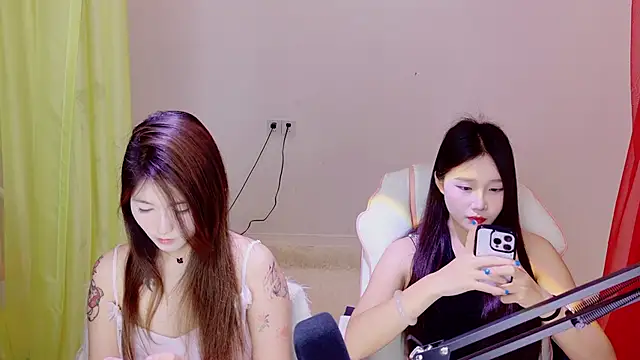 Xiongchumo1120 online show from April 26, 2:20 am