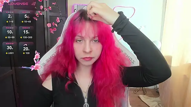 InfernoKitten online show from May 3, 1:20 am