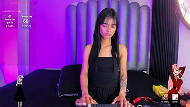 luna-bella  online show from July 19, 3:36 pm