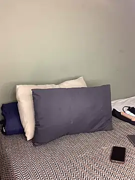 Petite BUNNYWORXXX online show from April 29, 5:15 pm