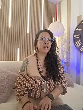 Velvet Curly online show from June 6, 12:44 pm