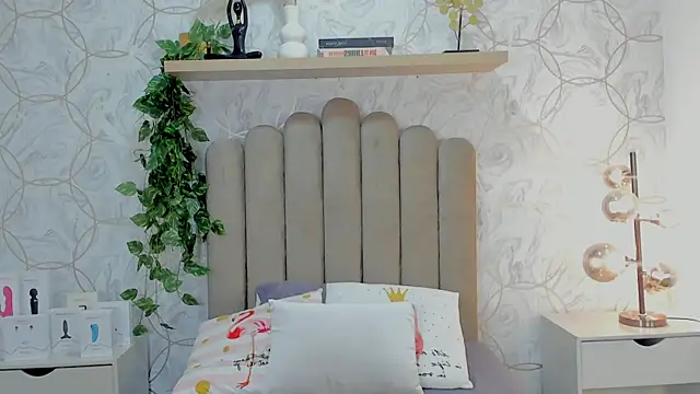 katherine glow online show from June 29, 7:13 pm