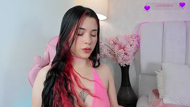 imnikaa  online show from May 22, 10:41 pm