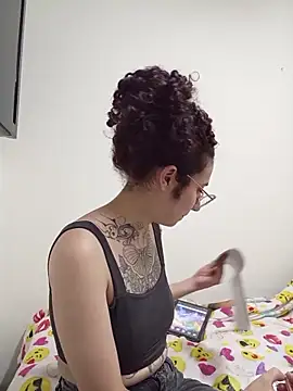 Aura Phone online show from May 7, 2:27 am
