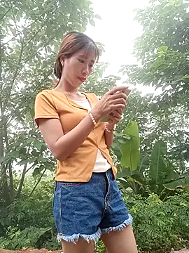 Elena Mia online show from May 19, 1:56 am