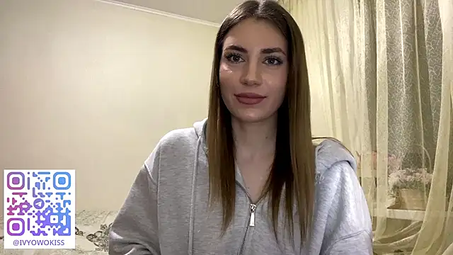 simmisweet online show from May 2, 6:11 pm
