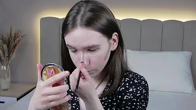 MarliinNova online show from April 19, 4:56 am