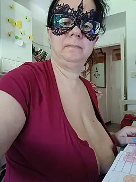 CasalingaEccitata online show from July 7, 7:56 am