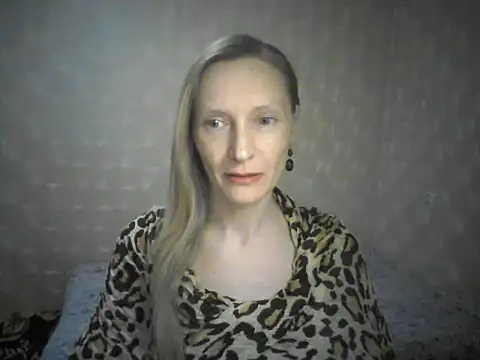 LunaBelle8 online show from May 2, 5:49 pm