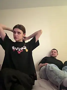 elizzzzfS online show from April 17, 4:25 am