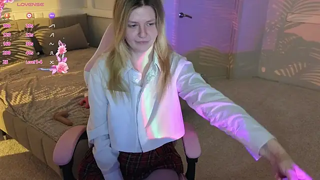 TonyaMeow online show from July 20, 5:03 pm