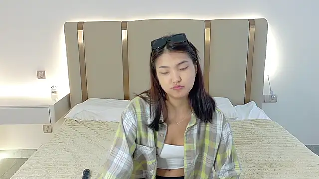 Maiaxoxo online show from July 5, 4:19 am