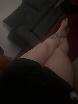 Maeefilha402 online show from April 19, 3:56 pm