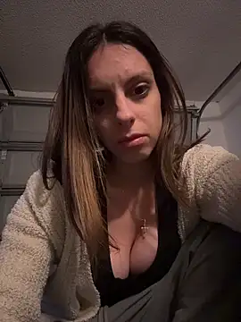 Rosalinesweets online show from April 22, 5:26 am