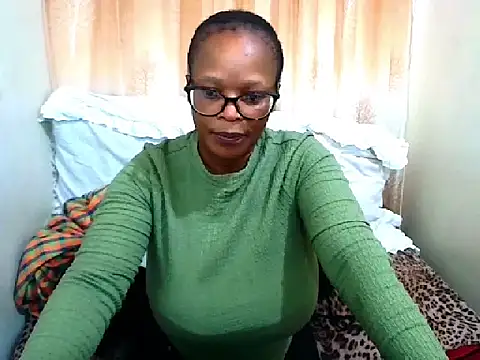 Ebony Bloom69 online show from May 4, 4:38 am