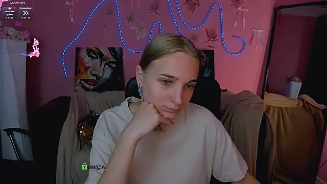 ollivia dream online show from June 2, 6:03 am