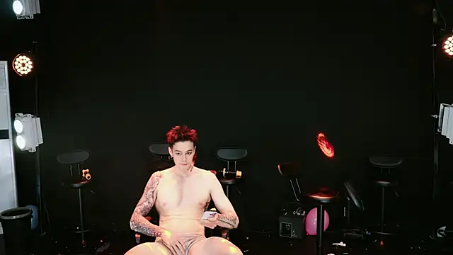 Zouzouboy-001 online show from April 20, 4:32 pm