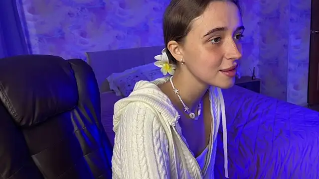 Tiana Belle online show from May 16, 2:03 am